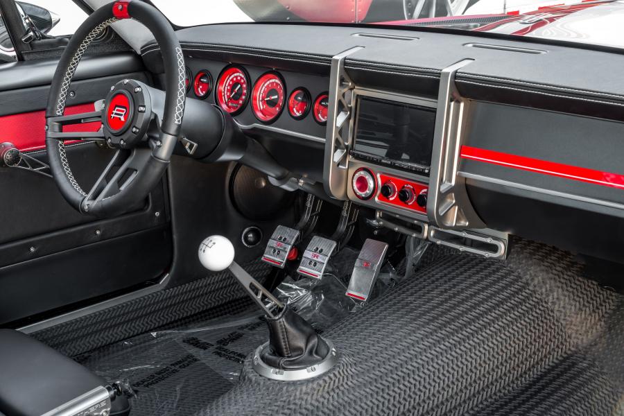  Ford Mustang Fastback SPLITR by Ringbrothers 2015 года  (фото 8 из 8)
